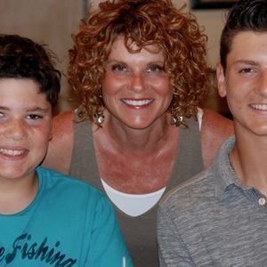 Meet your Posher, Mercedes